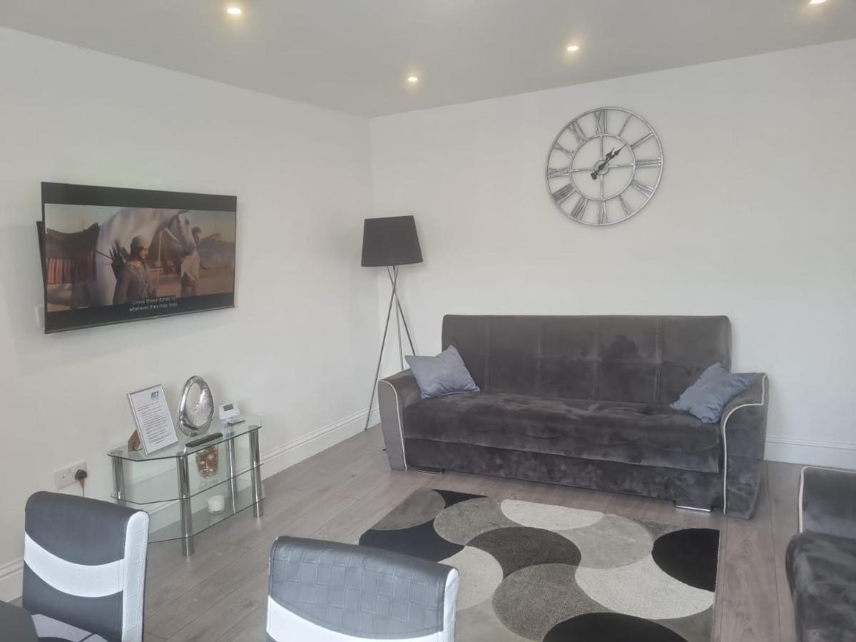 Attractive 2 Bed Apartments Free Wi-Fi And Parking Croydon Exterior foto